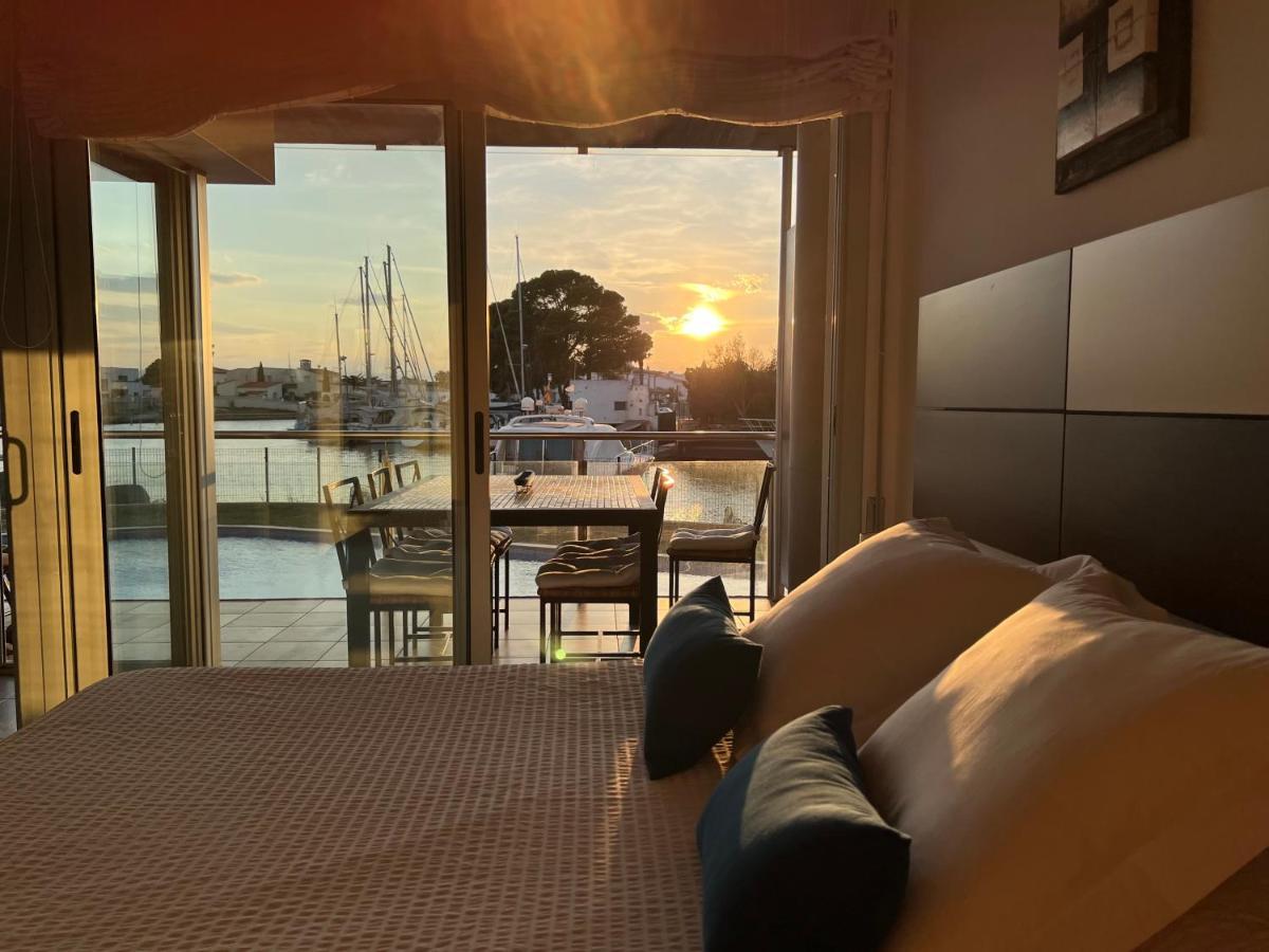 Blau Apartamento Frente A Los Canales Y Las Puestas De Sol De 罗萨斯 外观 照片