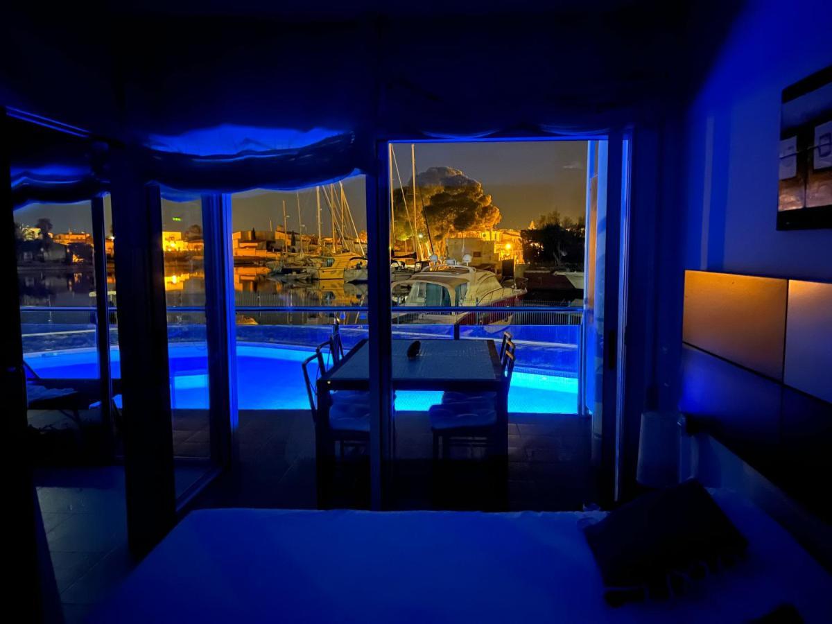 Blau Apartamento Frente A Los Canales Y Las Puestas De Sol De 罗萨斯 外观 照片