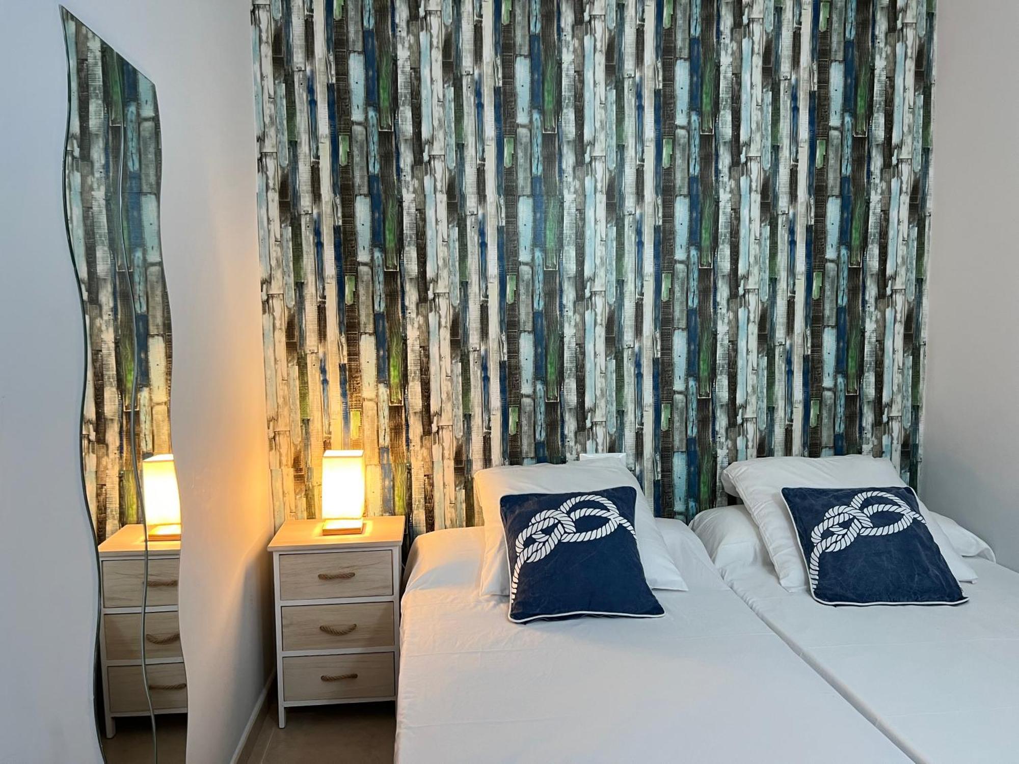 Blau Apartamento Frente A Los Canales Y Las Puestas De Sol De 罗萨斯 外观 照片
