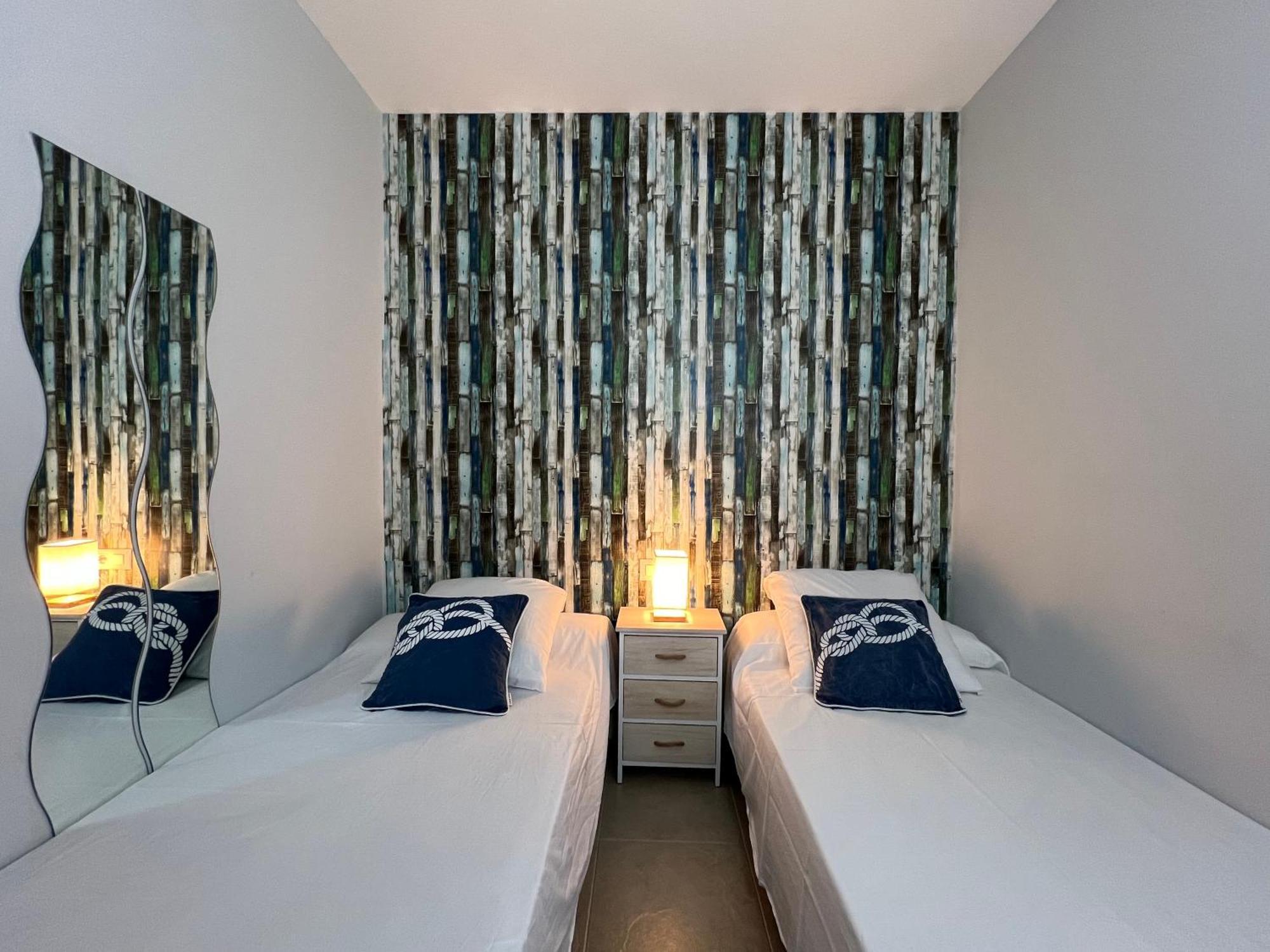 Blau Apartamento Frente A Los Canales Y Las Puestas De Sol De 罗萨斯 外观 照片