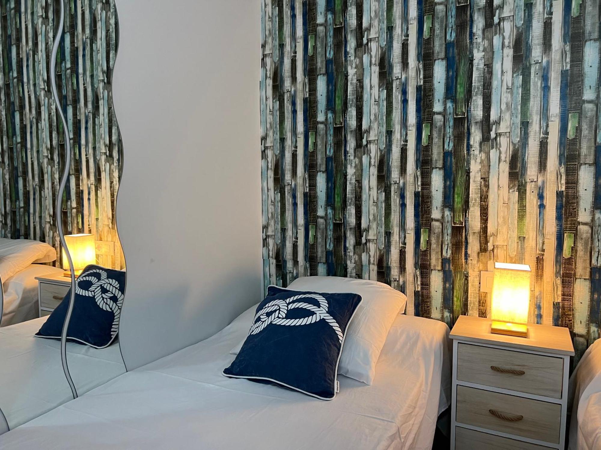 Blau Apartamento Frente A Los Canales Y Las Puestas De Sol De 罗萨斯 外观 照片